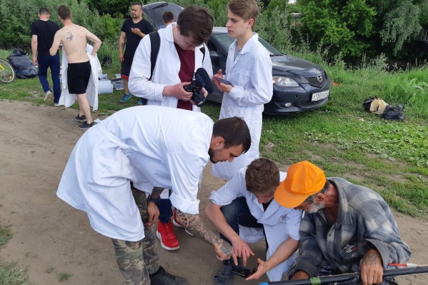 Владелец YouTube-канала It's Mamix приехал со своей командой к реке Туле снимать видео Владелец YouTube-канала It's Mamix приехал со своей командой к реке Туле снимать видео