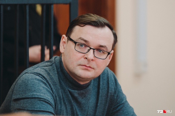 Дмитрий Еремеев получил в ДТП серьезную травму позвоночника, поэтмоу первые недели после аварии провел в больнице Дмитрий Еремеев получил в ДТП серьезную травму позвоночника, поэтмоу первые недели после аварии провел в больнице