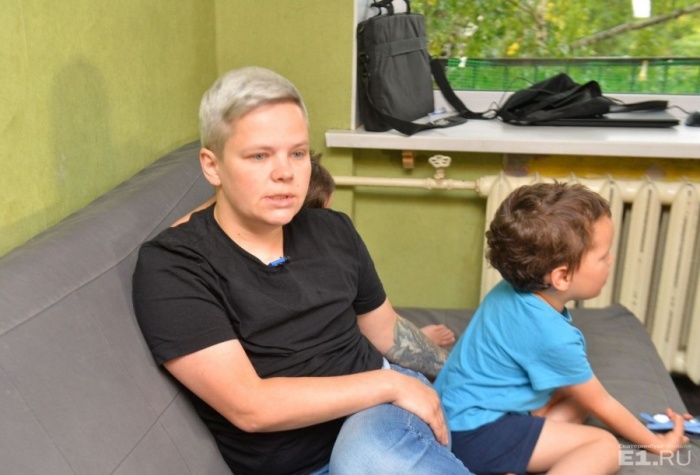 На защиту Юлии Савиновских встали ЛГБТ-активисты На защиту Юлии Савиновских встали ЛГБТ-активисты