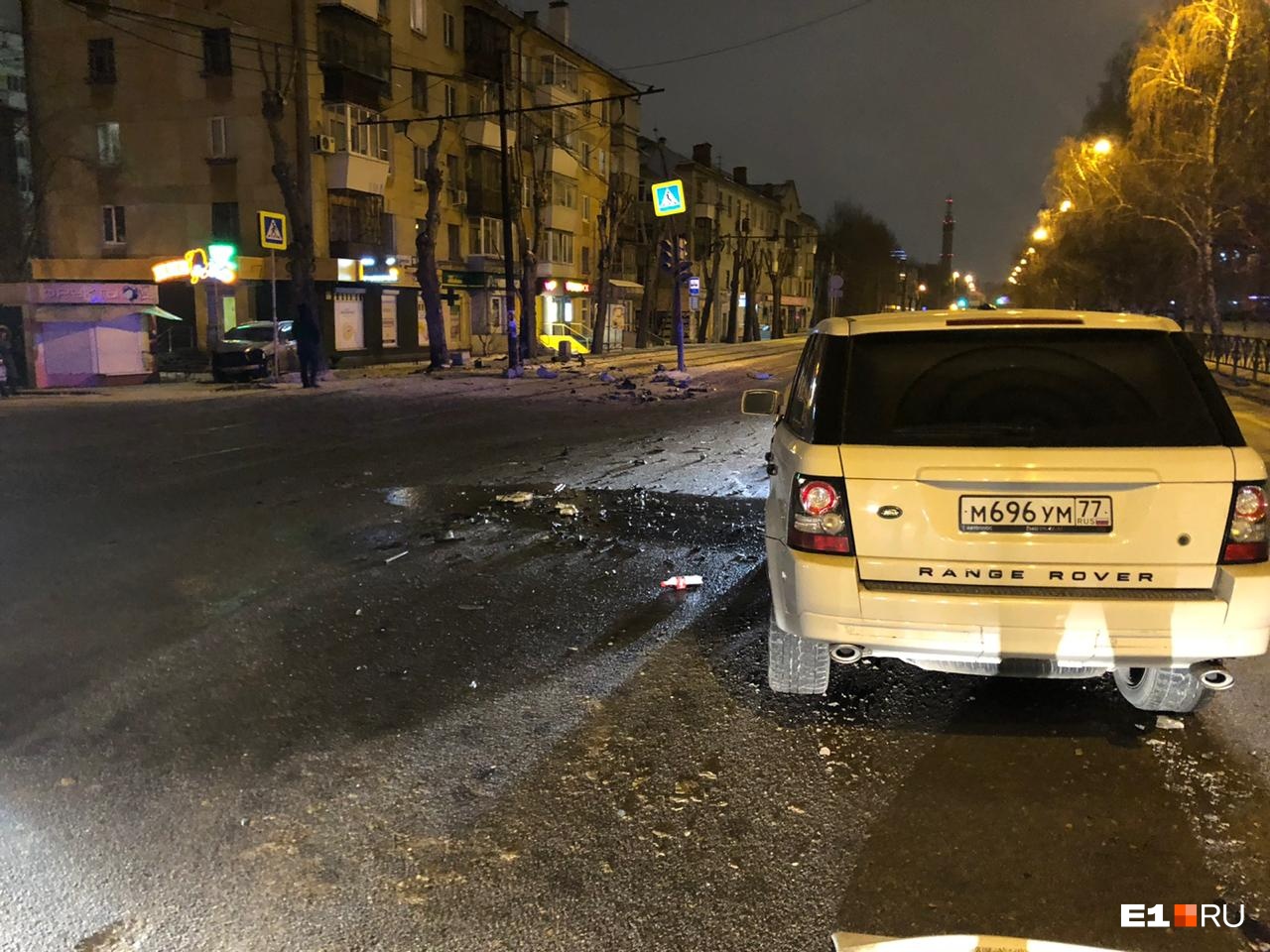 ДТП произошло на перекрестке улиц Блюхера и Мира ДТП произошло на перекрестке улиц Блюхера и Мира