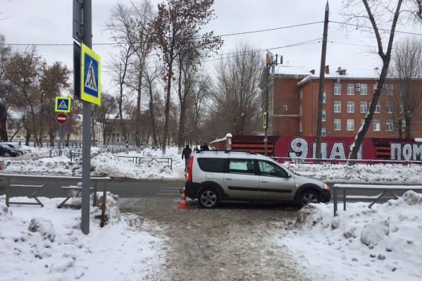 ДТП зафиксировали на улице Каховской в Самаре ДТП зафиксировали на улице Каховской в Самаре