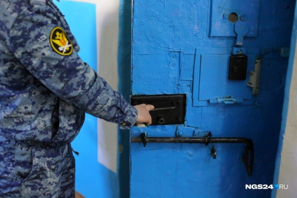 На производстве и оказании услуг трудятся более половины заключенных На производстве и оказании услуг трудятся более половины заключенных