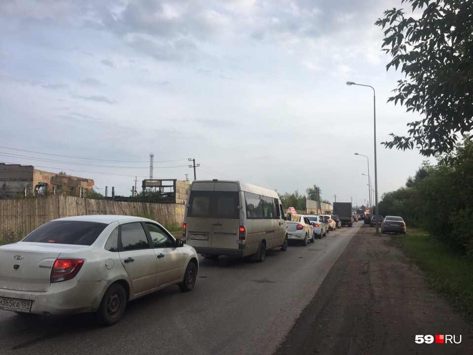Пробки по пути на Гайву Пробки по пути на Гайву