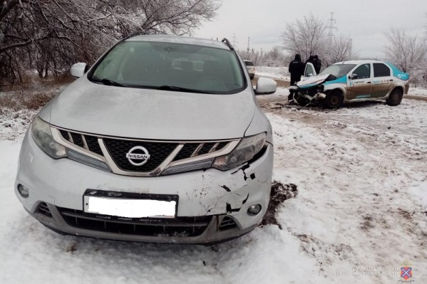 Водитель Logan не справился с управлением Водитель Logan не справился с управлением