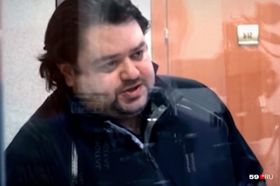 Анатолий Зак провел в колонии меньше девяти лет, суд зачел в срок время, которое владелец «Хромой лошади» пробыл в СИЗО Анатолий Зак провел в колонии меньше девяти лет, суд зачел в срок время, которое владелец «Хромой лошади» пробыл в СИЗО