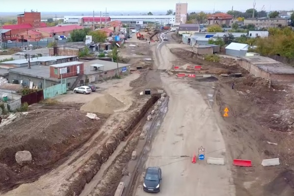 На дороге частично ограничили движение На дороге частично ограничили движение