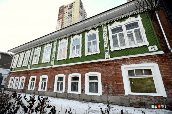 Волонтёры подарили 130-летнему двухэтажному дому на улице Вайнера вторую жизнь Волонтёры подарили 130-летнему двухэтажному дому на улице Вайнера вторую жизнь