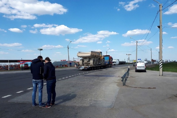 В Ростовской области соберутся более 30 дальнобойщиков со всей России В Ростовской области соберутся более 30 дальнобойщиков со всей России