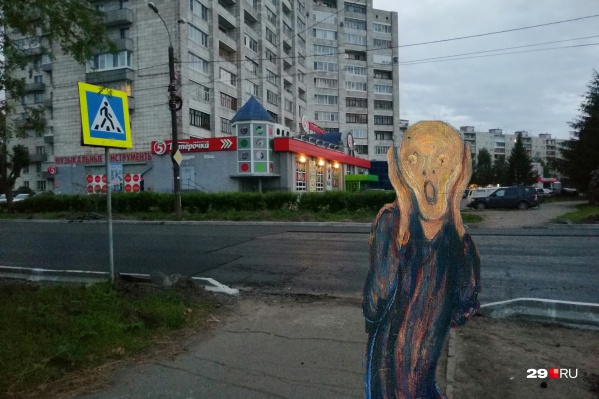 Этот переход в городской администрации хотят убрать, заставив людей делать крюк до светофора поблизости Этот переход в городской администрации хотят убрать, заставив людей делать крюк до светофора поблизости