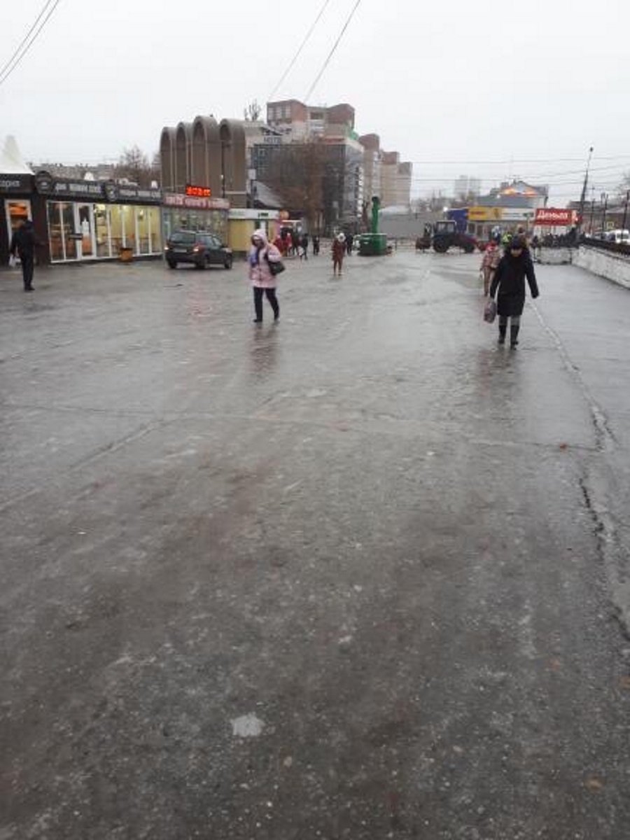 Площадь у Центрального рынка Площадь у Центрального рынка 