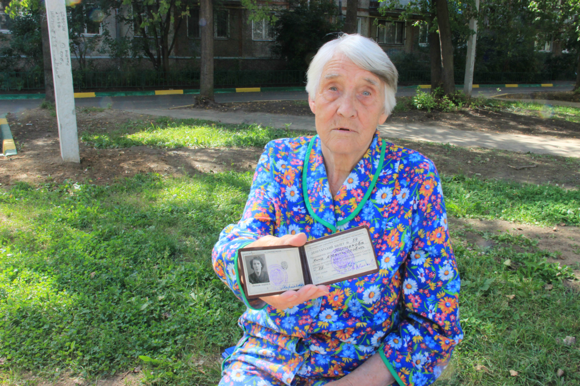 Шестьдесят на русском. Бабушка 60 лет. Обычная бабушка. Старушка 60 лет. Бабушка 57 лет.