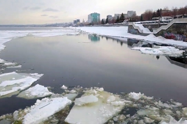 Судя по всему, в эту зиму Волга уже не замерзнет Судя по всему, в эту зиму Волга уже не замерзнет