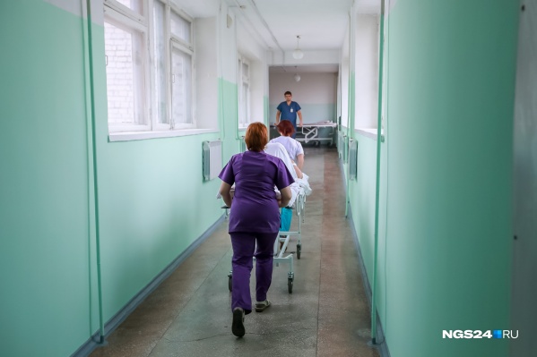Подростку необходимо дополнительное обследование почек. Отросток позвонка пока не срастается Подростку необходимо дополнительное обследование почек. Отросток позвонка пока не срастается