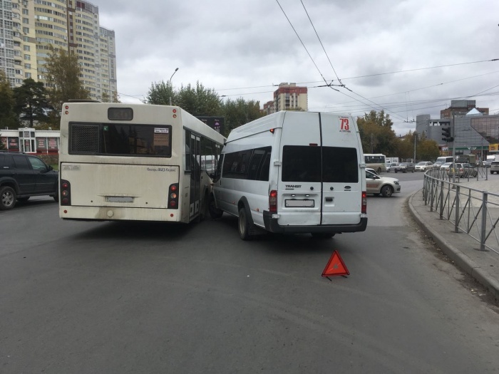 Авария возле улицы Залесского Авария возле улицы Залесского