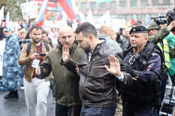 Бориса Золотаревского задержали после митинга Бориса Золотаревского задержали после митинга