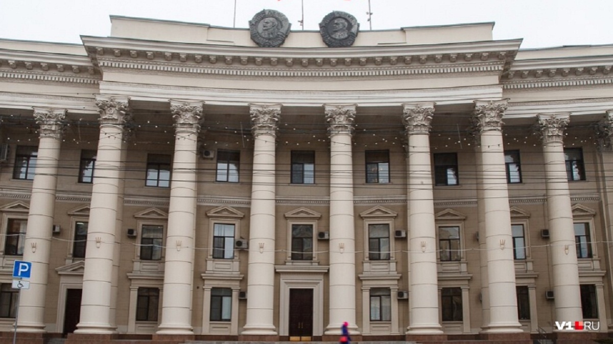 Занимать больше и на дольше: в администрации Волгоградской области решили как вылезать из долгов