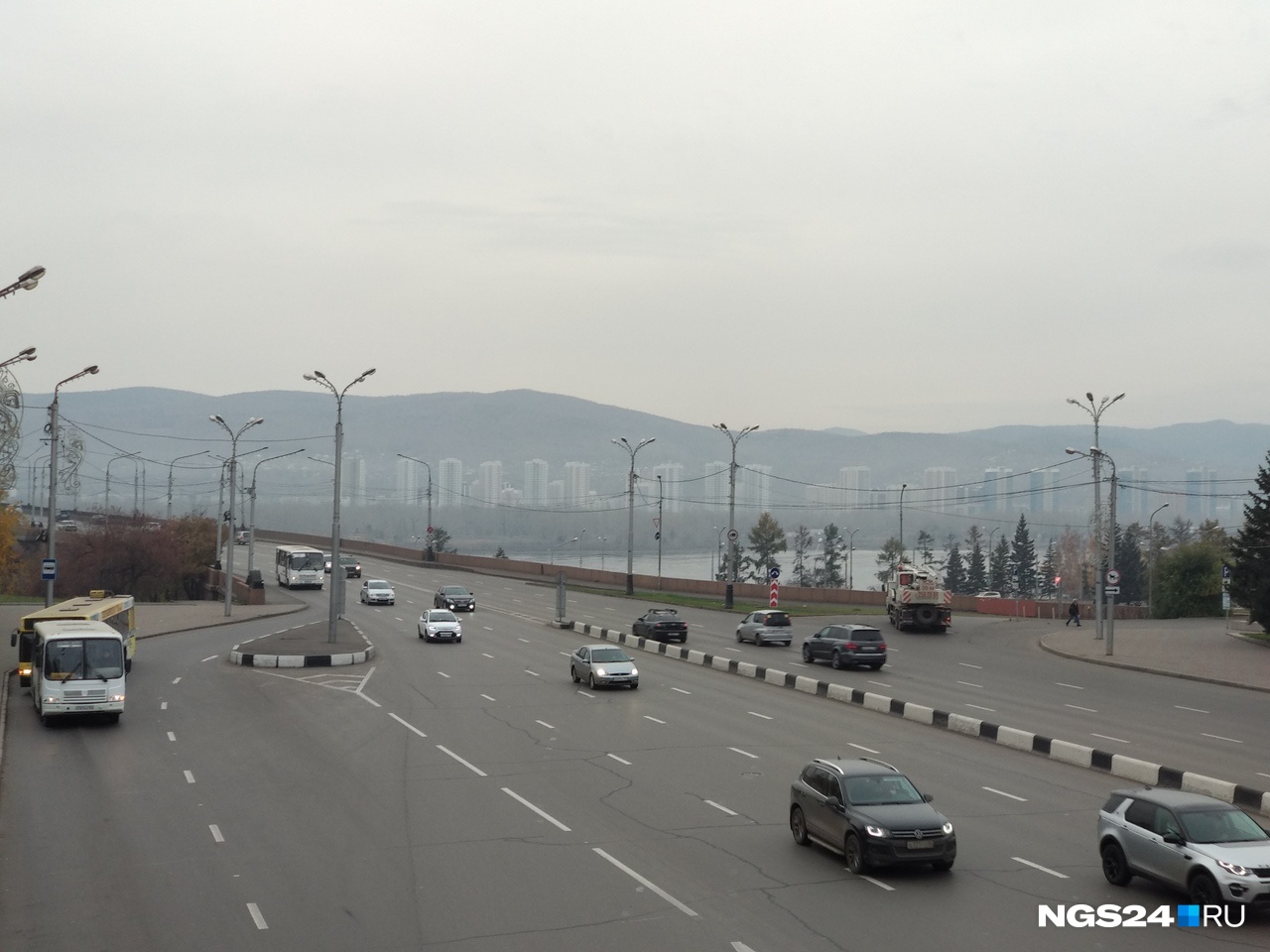 Опасная дымка: датчики загрязнений зашкаливают в трёх районах Красноярска