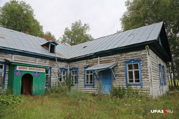 Пятилетка постепенно приходит в упадок, на жалобы местных жителей в администрации разводят руками Пятилетка постепенно приходит в упадок, на жалобы местных жителей в администрации разводят руками
