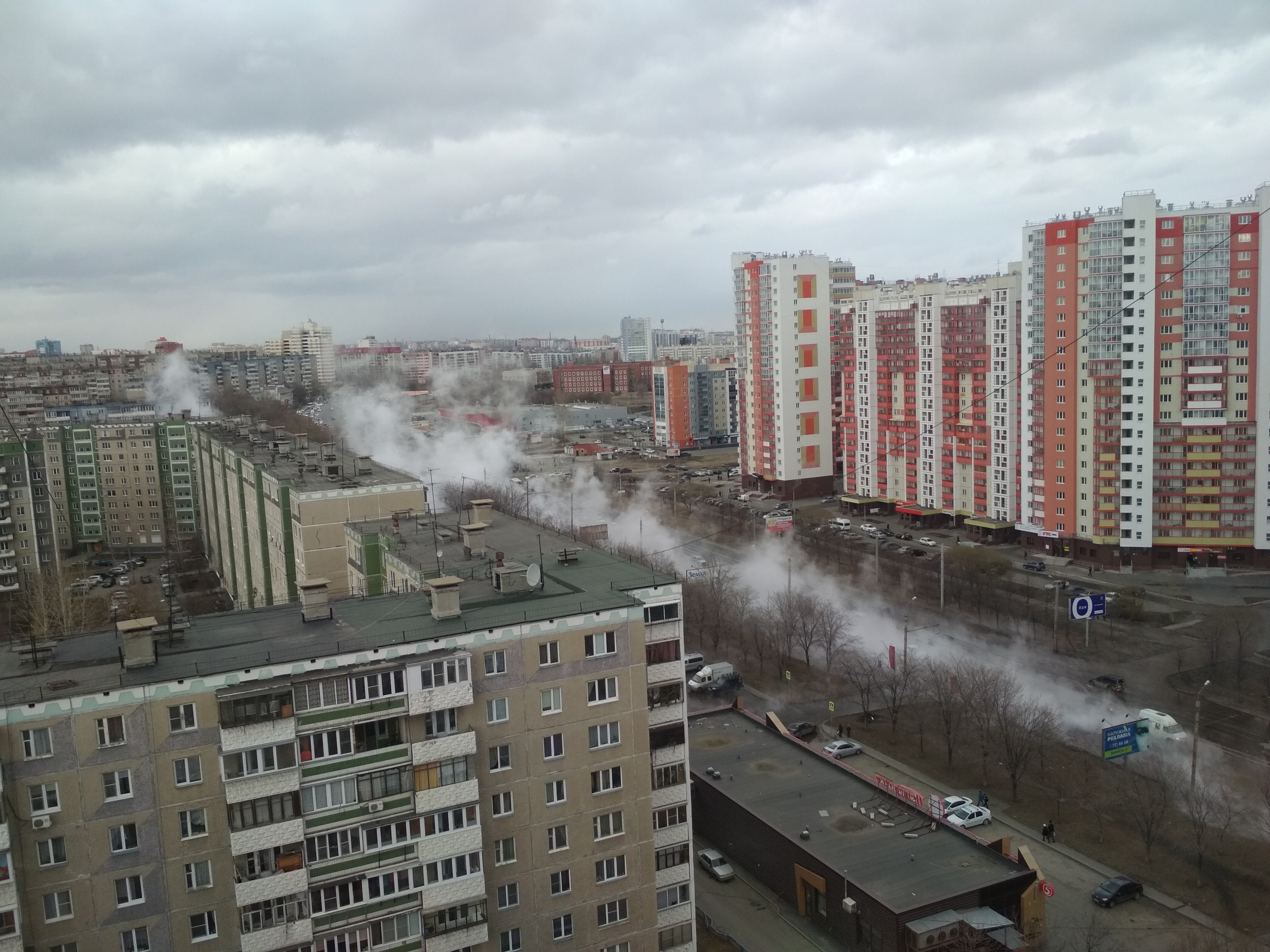 Из-за прорыва сетей без воды и тепла остались 700 домов на Северо-Западе Челябинска