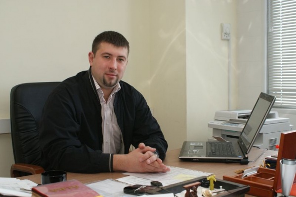 Артем Панкратов написал заявление по собственному желанию Артем Панкратов написал заявление по собственному желанию 