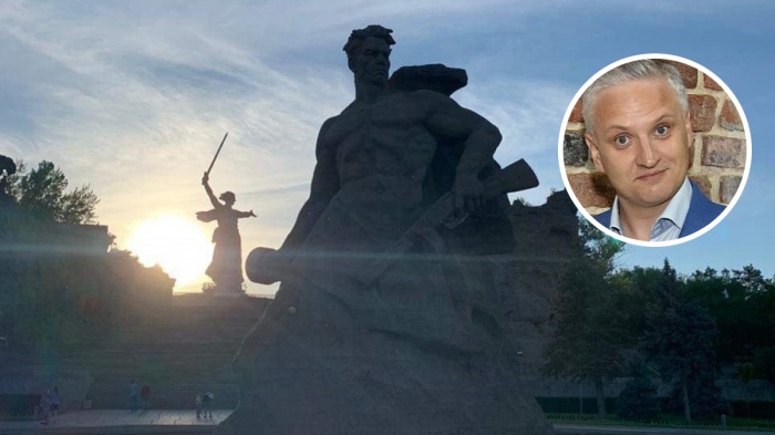 В Екатеринбурге удачным местом для отдыха Максим Путинцев назвал площадку перед IKEA В Екатеринбурге удачным местом для отдыха Максим Путинцев назвал площадку перед IKEA