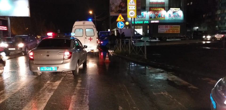 Эвакуатор насмерть сбил пешехода в Калининском районе