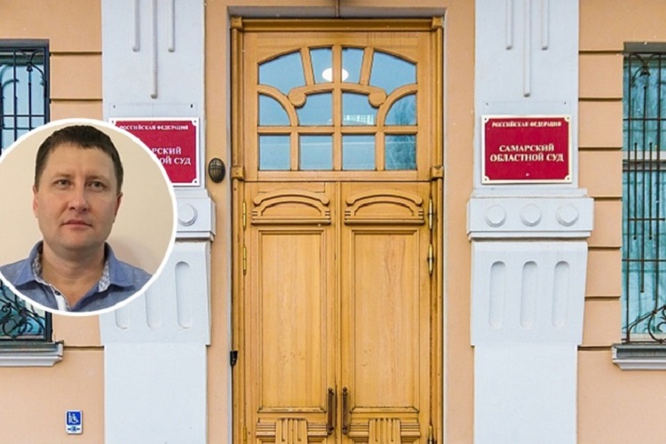 Сам Павлов вину в получении взятки не признает Сам Павлов вину в получении взятки не признает