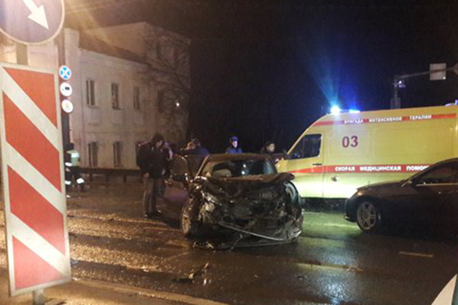 В Ярославле в ночном ДТП на Московском проспекте пострадал мужчина