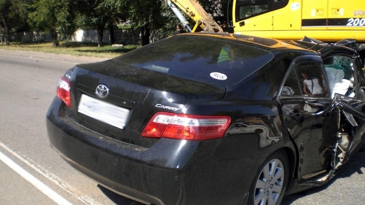 Серьезная авария в Нефтекамске: «Тойота» протаранила экскаватор