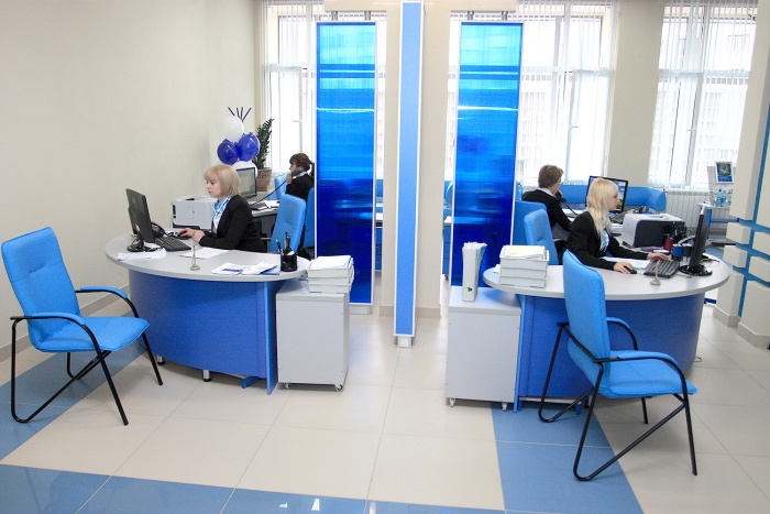 Только 17% новосибирцев считают, что дружба с начальником недопустима Только 17% новосибирцев считают, что дружба с начальником недопустима
