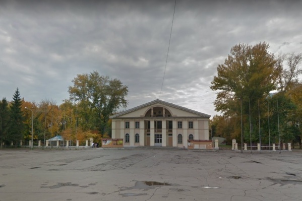 ДК «Октябрь» сейчас находится в плачевном состоянии ДК «Октябрь» сейчас находится в плачевном состоянии