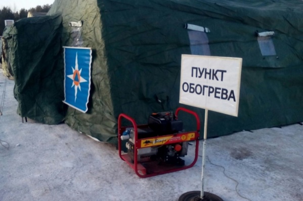 Мобильные пункты обогрева обычно разворачиваются там, где возникают дорожные заторы из-за ДТП или непогоды Мобильные пункты обогрева обычно разворачиваются там, где возникают дорожные заторы из-за ДТП или непогоды