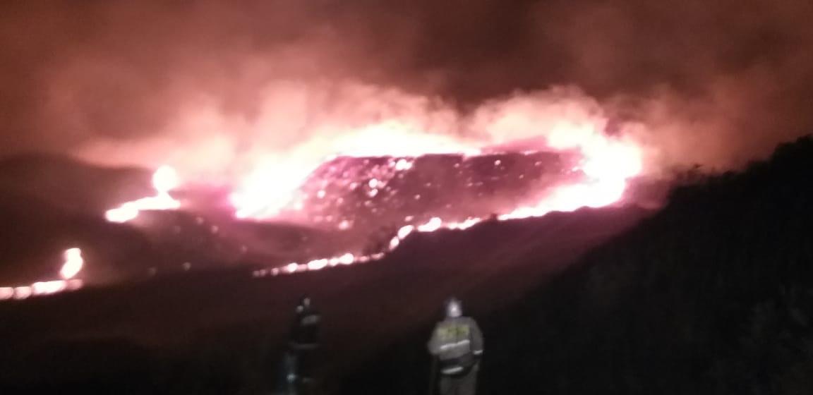 Огненное море: в Башкирии на видео сняли крупный пожар в черте города