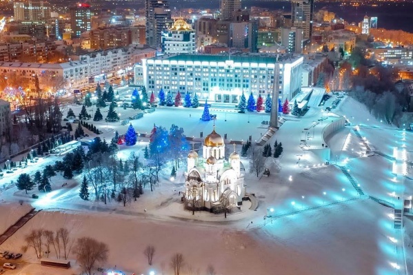 Площадь Славы и храм Георгия Площадь Славы и храм Георгия