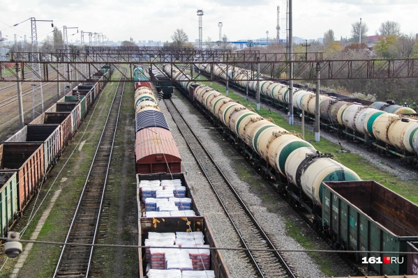 Трудовой инспектор за 30 тысяч рублей хотел закрыть глаза на нарушения в батайском локомотивном депо Трудовой инспектор за 30 тысяч рублей хотел закрыть глаза на нарушения в батайском локомотивном депо