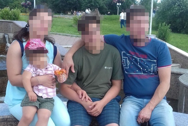 Семья, разбившаяся на трассе Пермь — Екатеринбург, возвращалась из аквапарка