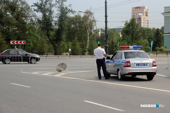 На перекрытых улицах нельзя будет парковаться уже с сегодняшнего вечера На перекрытых улицах нельзя будет парковаться уже с сегодняшнего вечера