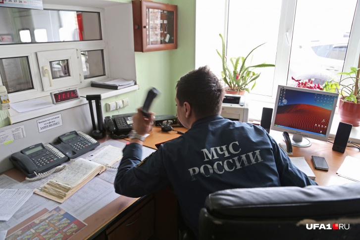Диспетчер получил вызов в час ночи Диспетчер получил вызов в час ночи