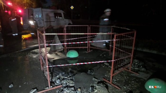 Первый прорыв произошёл около 3:00, второй — спустя час Первый прорыв произошёл около 3:00, второй — спустя час