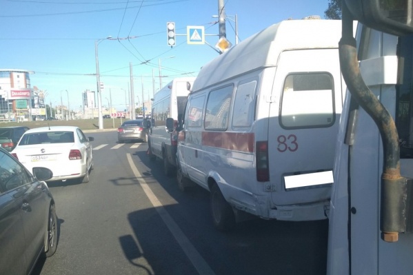 ДТП произошло на Московском шоссе при въезде на кольцо с Гагарина ДТП произошло на Московском шоссе при въезде на кольцо с Гагарина