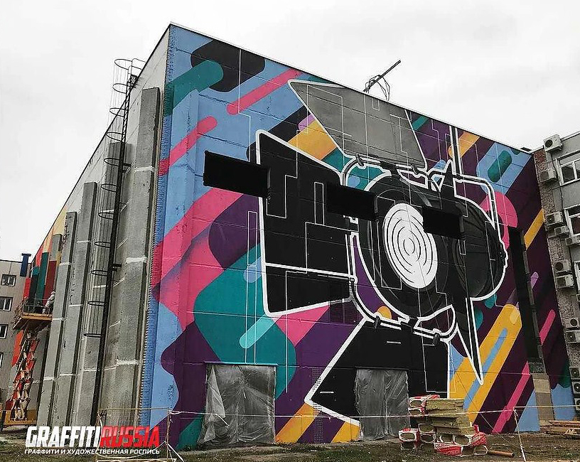 Фасад телестудии в Москве — один из первых масштабных проектов челябинцев в «Граффити Россия»