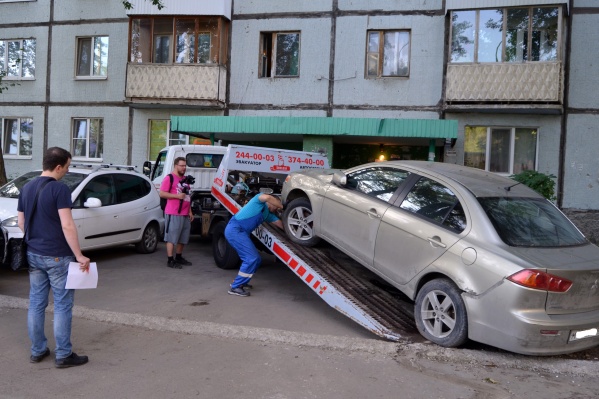Когда деньги на содержание дорогого авто нашлись, а на оплату квитанций — нет Когда деньги на содержание дорогого авто нашлись, а на оплату квитанций — нет