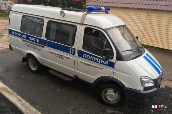 Полиция разбирается с обстоятельствами ЧП Полиция разбирается с обстоятельствами ЧП