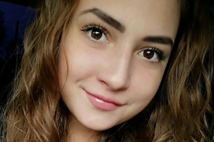 Девушка сама вышла на связь Девушка сама вышла на связь