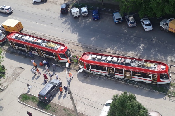 На месте ЧП работали аварийные службы На месте ЧП работали аварийные службы