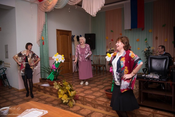 Годы не помешали участницам конкурса выступать с вдохновением Годы не помешали участницам конкурса выступать с вдохновением