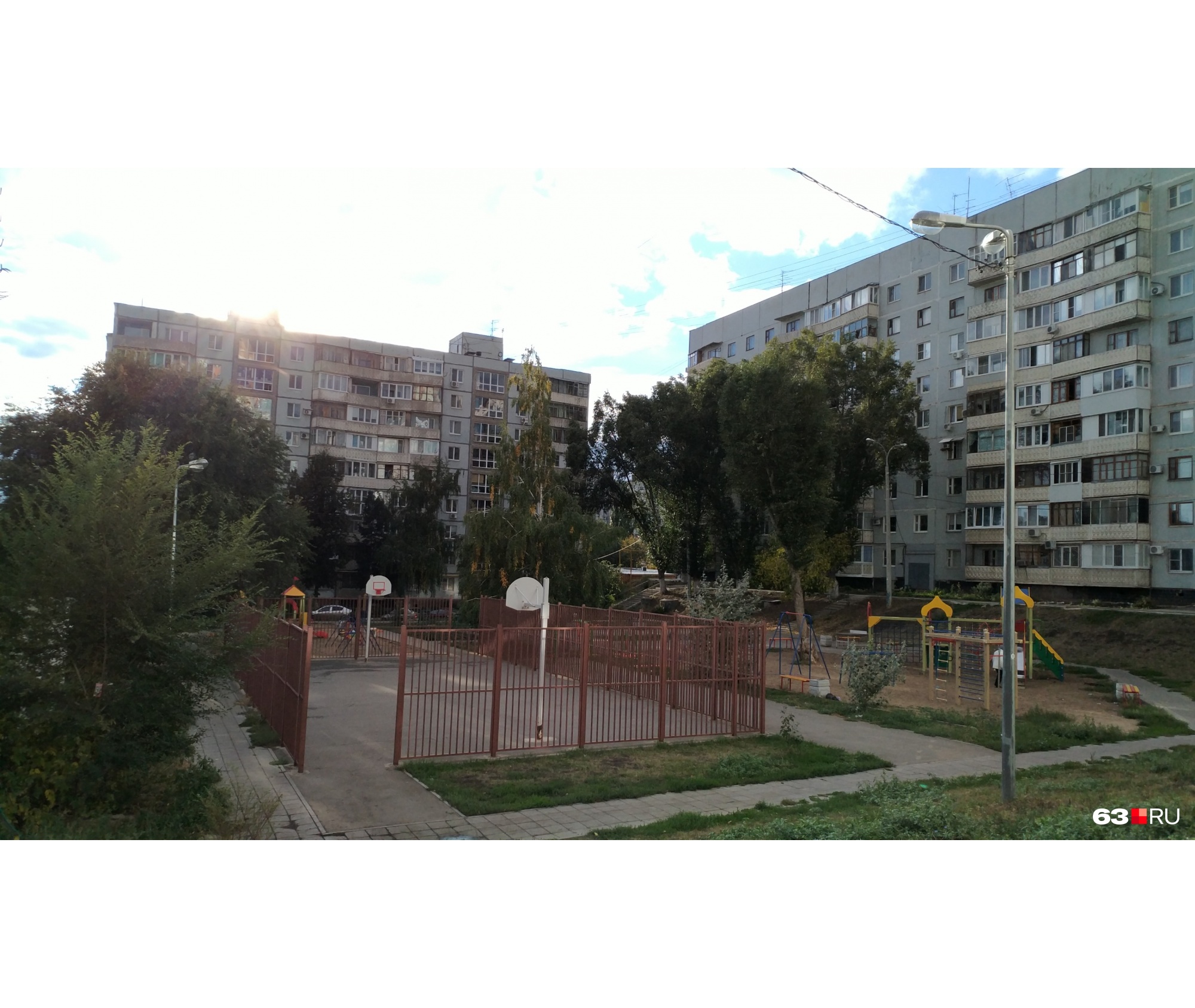 Везет тем, у кого окна выходят во двор — вид получше Везет тем, у кого окна выходят во двор — вид получше