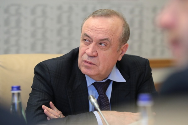 Силовики решили проверить замгубернатора, курирующего строительную отрасль Силовики решили проверить замгубернатора, курирующего строительную отрасль