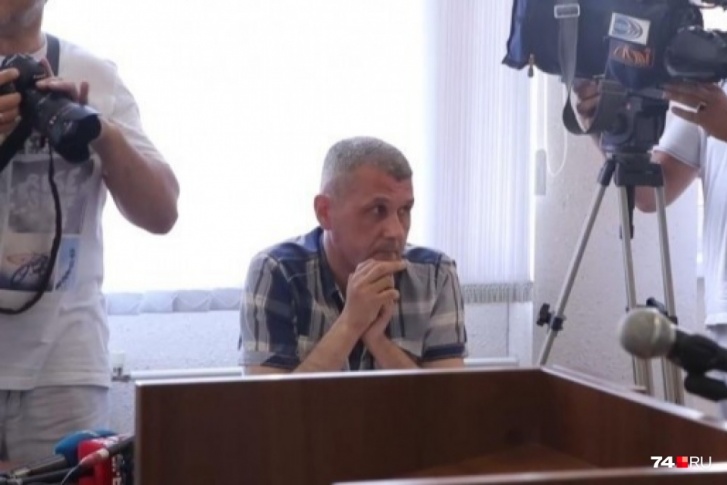 Владислав Кантемиров больше трёх лет выплачивал деньги за разбитую элитную машину Владислав Кантемиров больше трёх лет выплачивал деньги за разбитую элитную машину