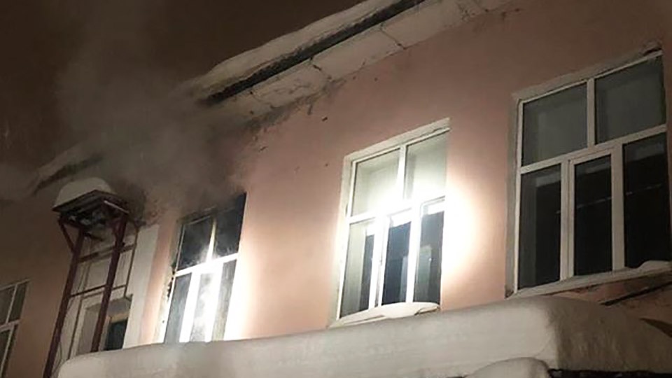 Пожар в торговом центре в Башкирии попал на видео